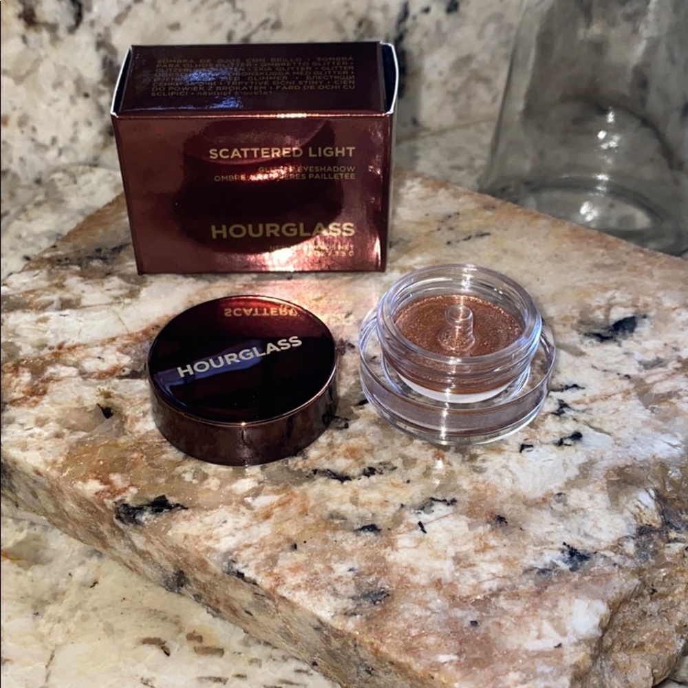 HOURGLASS ⌛️ Glitter eyeshadow